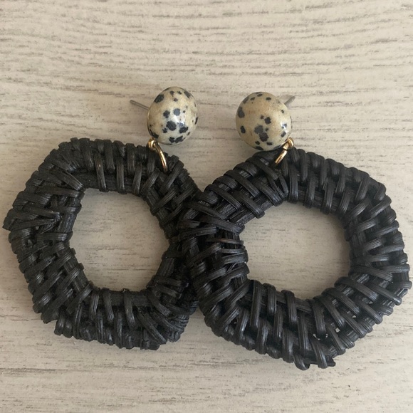 Anthropologie black earrings - Picture 1 of 1